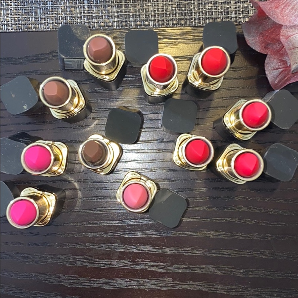 “3/$20 or $8ea BUNDLE L’Oréal Collection Lipsticks